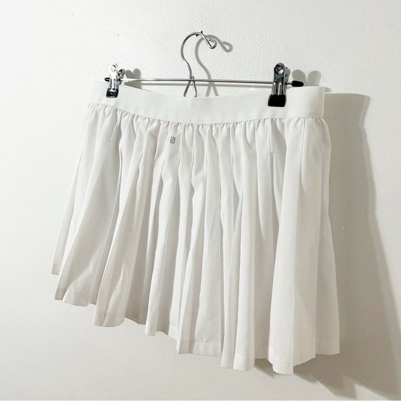Ideology White Pleated Mini Tennis Skirt Short Lining Elasticized Waistband 🤍🎾 - Picture 4 of 10